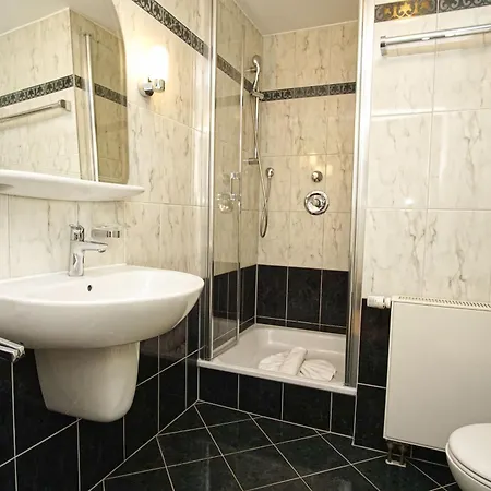 Terrasse, Gratis Nutzung Vom Ahoi Erlebnisbad Und Sauna In Sellin - Meeresblick 11 * ゲーレン