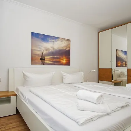 Terrasse, Gratis Nutzung Vom Ahoi Erlebnisbad Und Sauna In Sellin - Meeresblick 11 アパート