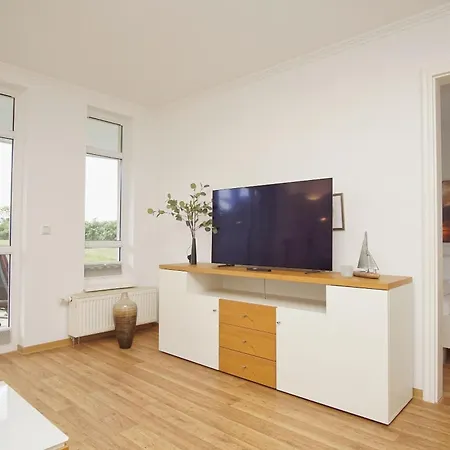 Meeresblickresidenzen Nr 11 Mit Sauna- Und Schwimmbadnutzung Im Ahoi Sellin